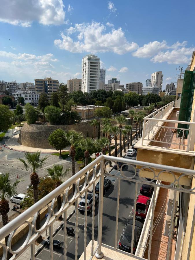 Nicosia City Centre Sky Views Apartment エクステリア 写真