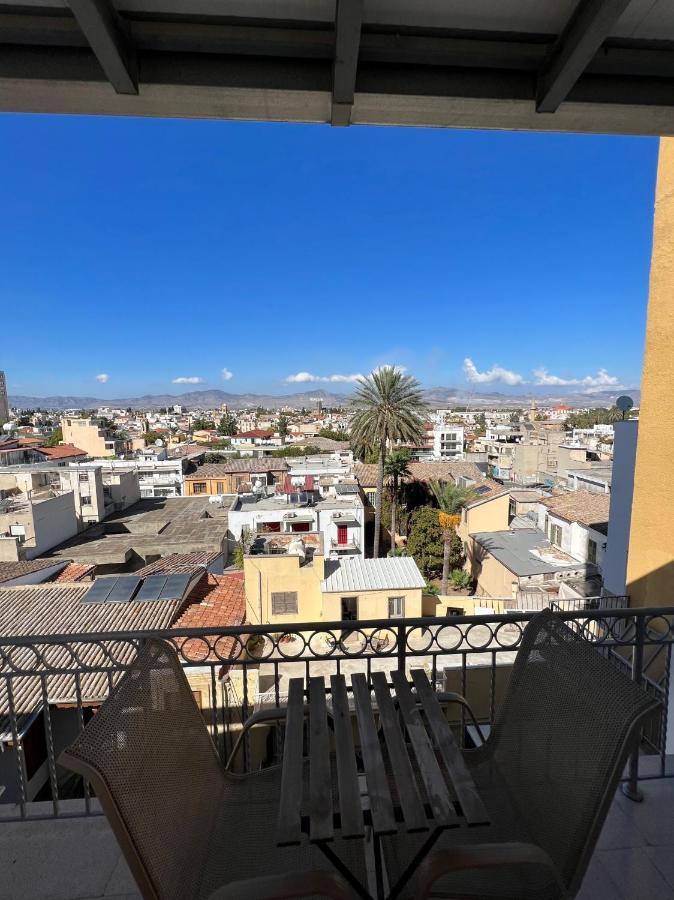 Nicosia City Centre Sky Views Apartment エクステリア 写真