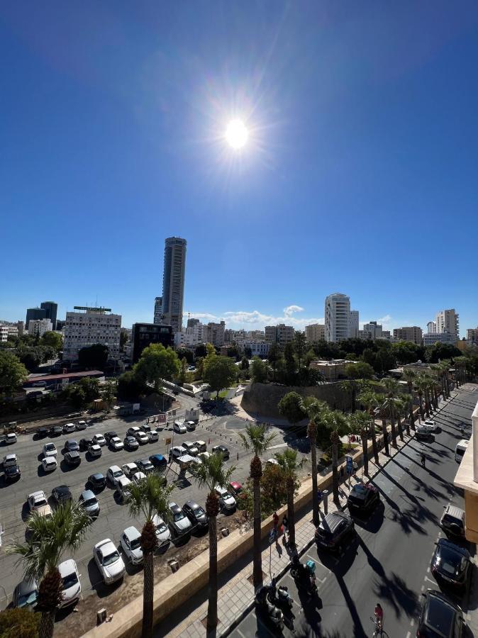 Nicosia City Centre Sky Views Apartment エクステリア 写真