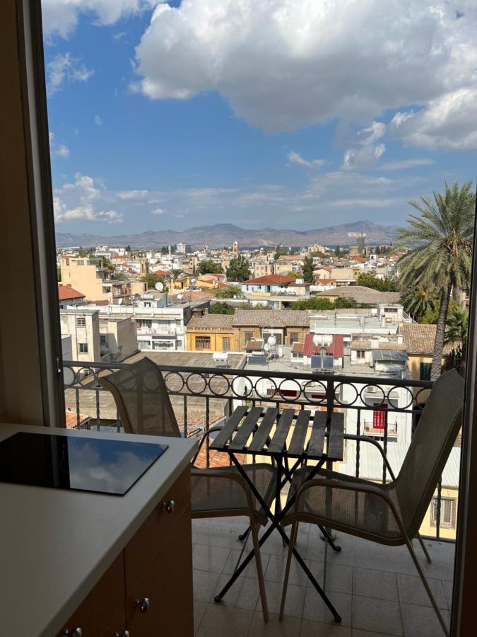 Nicosia City Centre Sky Views Apartment エクステリア 写真