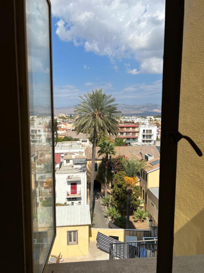 Nicosia City Centre Sky Views Apartment エクステリア 写真