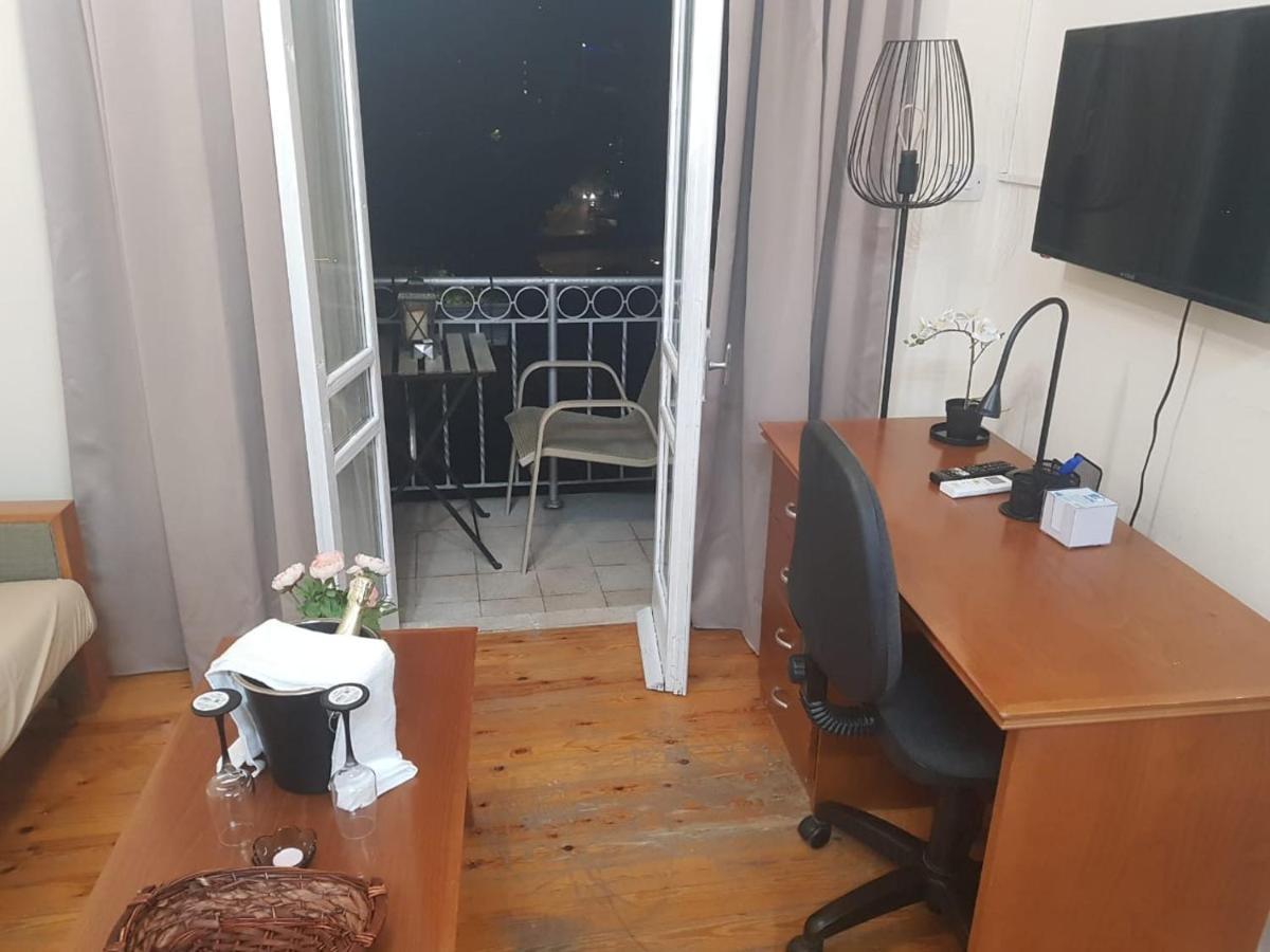 Nicosia City Centre Sky Views Apartment エクステリア 写真