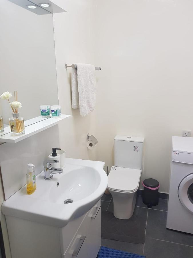 Nicosia City Centre Sky Views Apartment エクステリア 写真