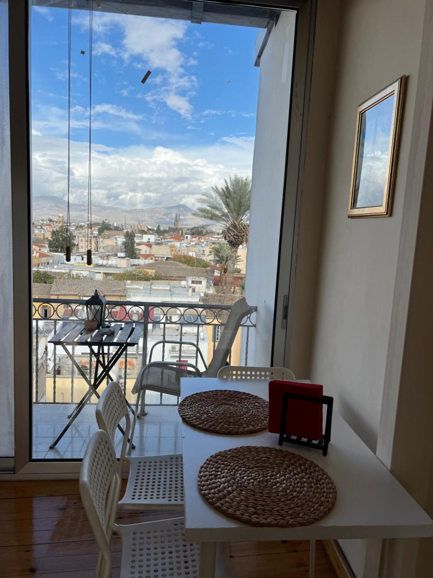 Nicosia City Centre Sky Views Apartment エクステリア 写真