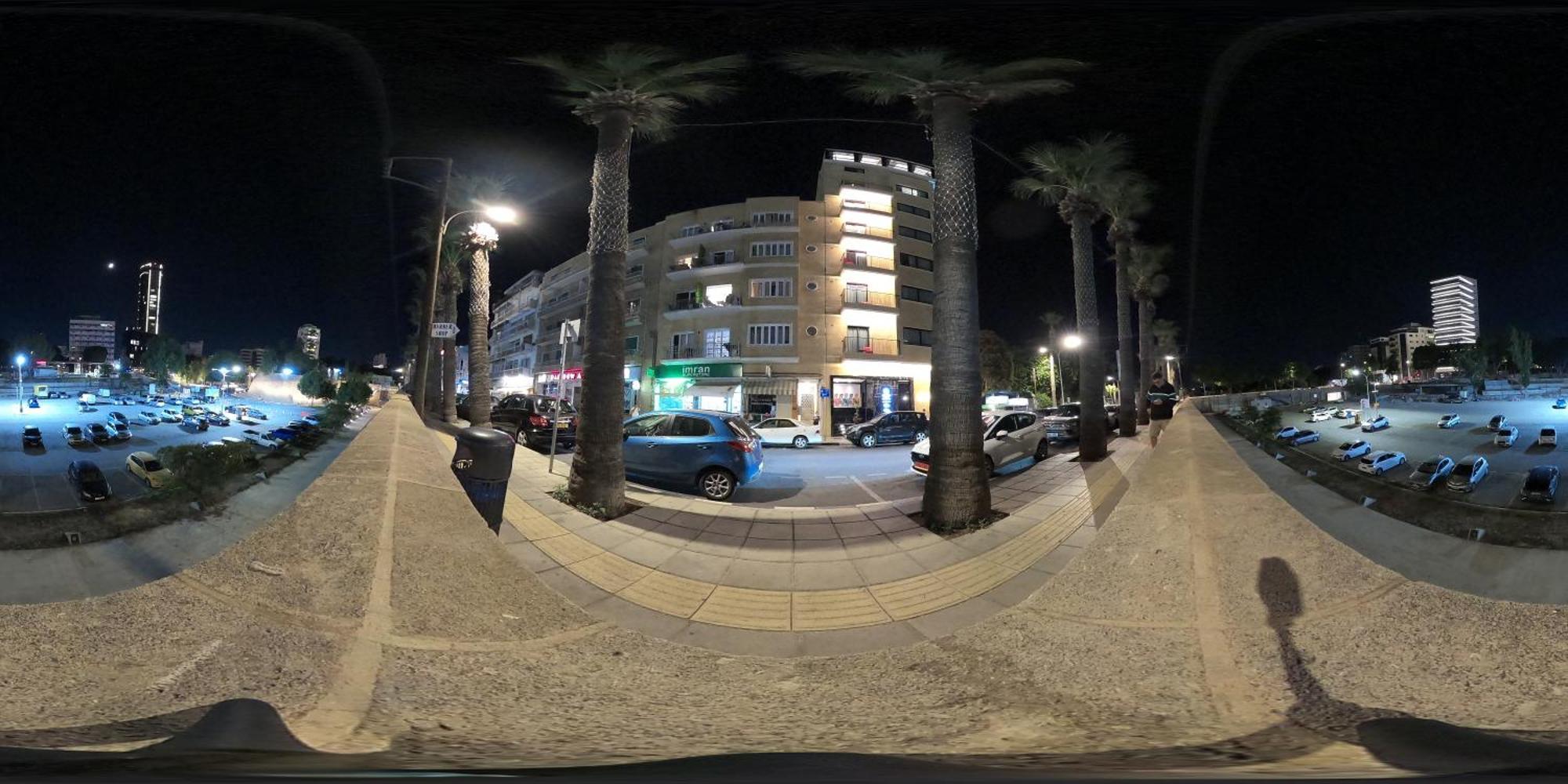 Nicosia City Centre Sky Views Apartment エクステリア 写真
